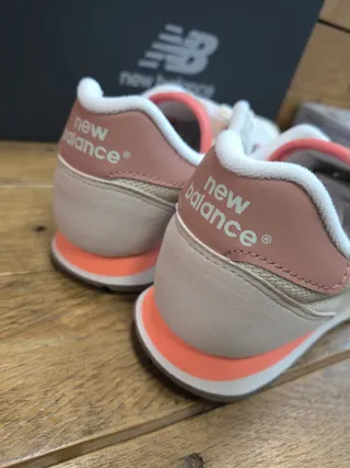 New Balance 500 Beige Talla 40