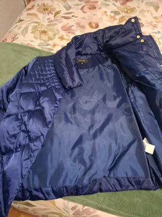 Parka azul acolchada