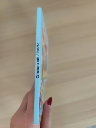 Libro Caperucita roja y Pinocho