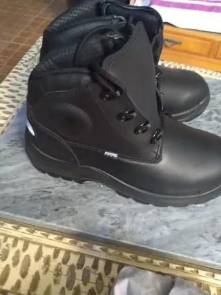 Botas de cuero negras talla 42