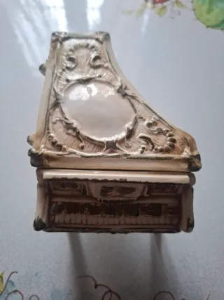 Pianoforte portagioie in ceramica made in Italy 50