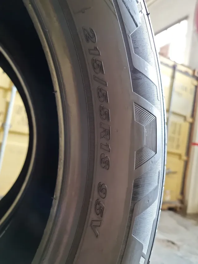 Vendo 2 Neumáticos en perfecto estado^