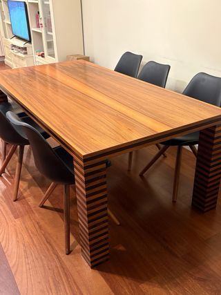 Mesa comedor madera maciza