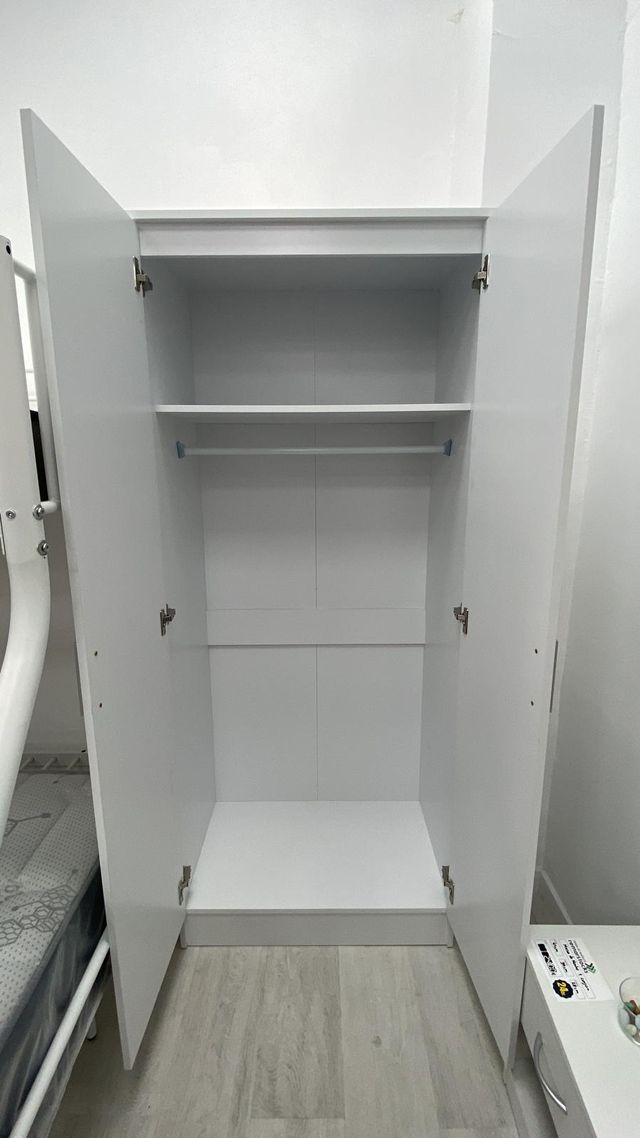 Armario básico de 2 puertas - 80 cm de ancho - Disponible en blanco o madera