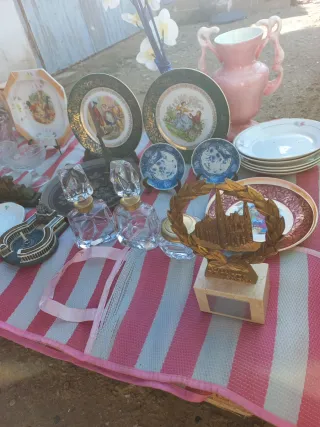 Lote de artículos de decoración y menaje