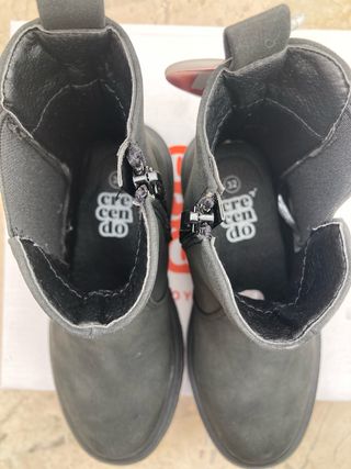 Botas niña pie estrecho talla 30-31