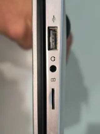 Portátil Denver NBD-15136SES 15.6 Aún en garantía.