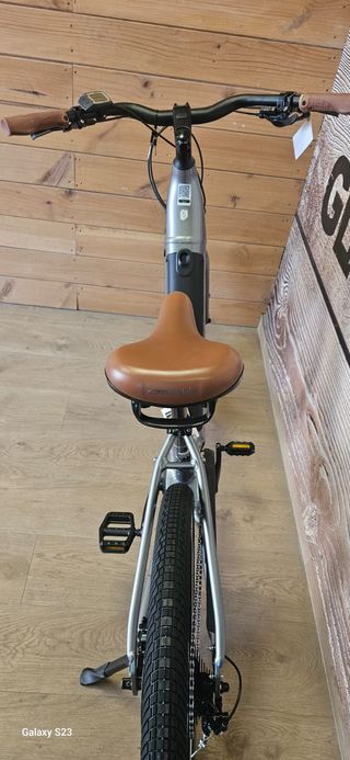 Bicicleta Eléctrica Cannondale Adventure Neo 4