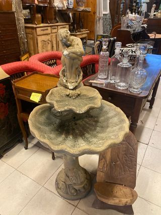 Dibujo antiguo mujer moda