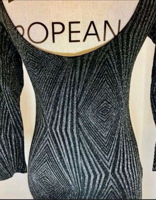 Vestido fiesta con etiqueta