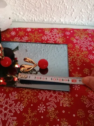 Pendientes Zara dorados con bola roja