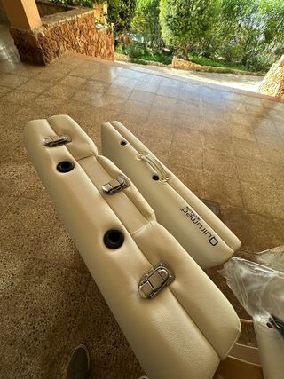 Se venden dos camillas para masajes 110€ cada una