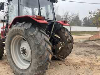 Tractor Massey Ferguson 4245