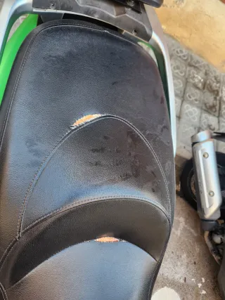 Kawasaki J300 ABS  no funciona (se vende completa)