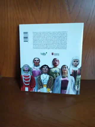 Libro Gigantes de Navarra