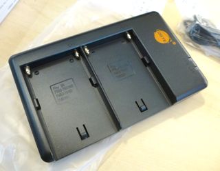 Cargador baterías cámara fotos SONY DSTE DUB01