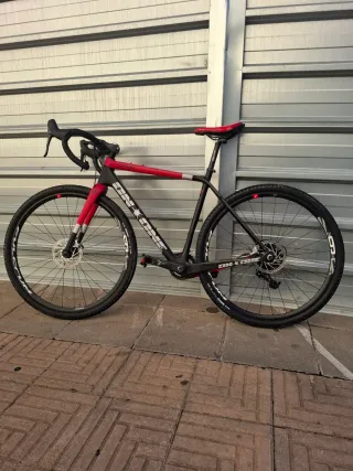 Bicicleta Gravel On One Free Ranger