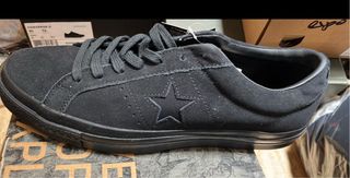 Zapatillas Converse One Star Negras.