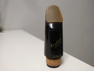 Boquilla Clarinete Requinto Vandoren 5RV