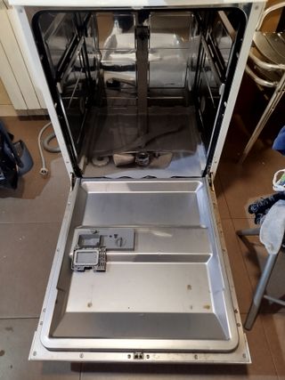 Lavavajillas sin bandeja