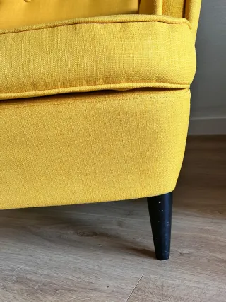 Sillón Orejero Amarillo