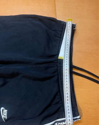 Pantalón Nike Negro con Logo