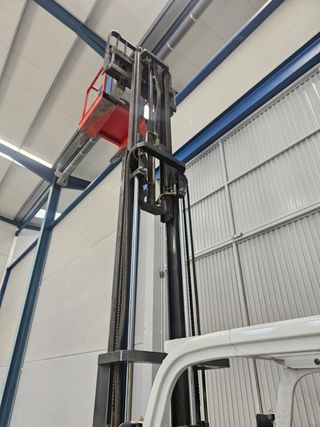 Carretilla elevadora UNICARRIERS A1N1L18Q