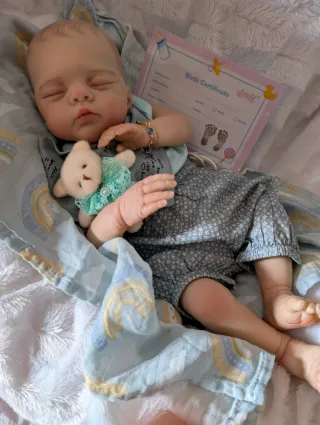 Reborn cabecita se le va hacia atrás para 2 kilito