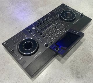 Denon DJ SC LIVE 4 (003558)