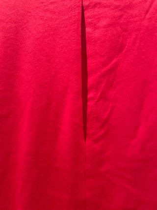 Camiseta Bershka roja con lentejuelas
