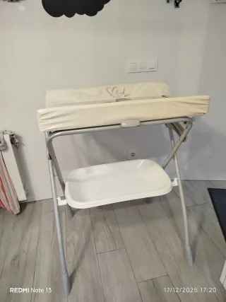 Cambiador bebé con bañera CAM