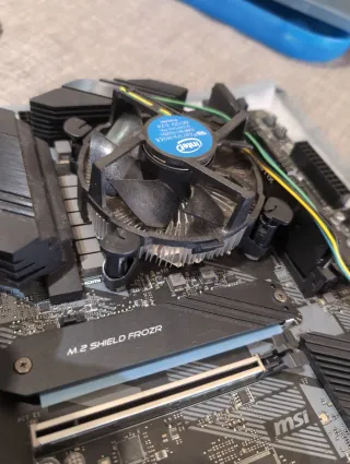 MSI Z490 A PRO + 16RAM + i3+ M.2 120GB +GPU 6600XT