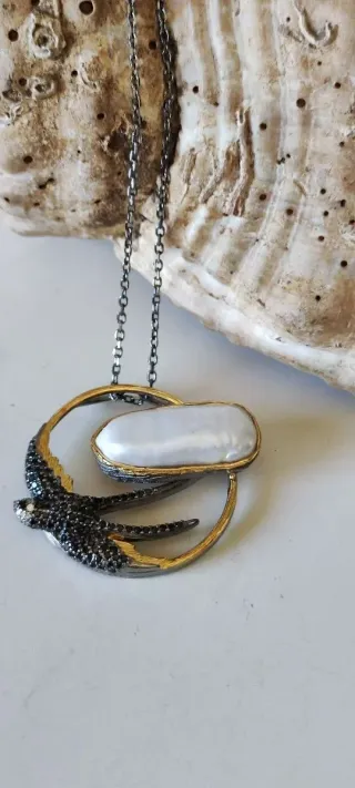 collar colección naturaleza golondrina y perla