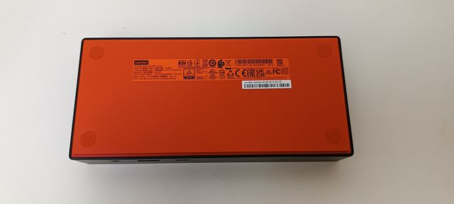 Dock USB-C Gen 2 di Lenovo
