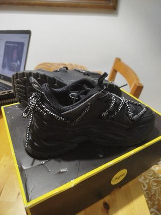 Snikers Buffalo London Negros