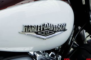 HARLEY-DAVIDSON ROAD KING CLASSIC