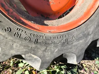 Llanta de dumper 5 tornillos