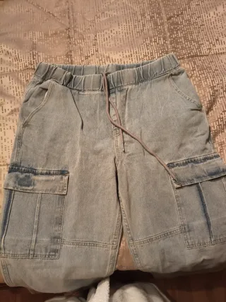 Pantalón vaquero cargo hombre