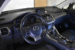 Lexus NX 2.5 300h Corporate 2WD + Navibox