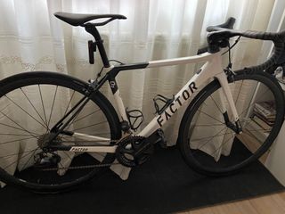 Bici Factor O2 Eléctrica Dura Ace 11v