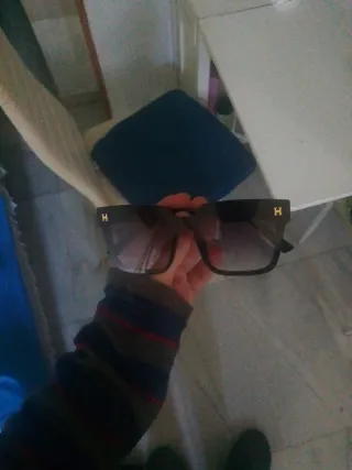 Gafas de sol H negras