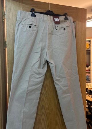 Pantalón recto Emidio Tucci beige