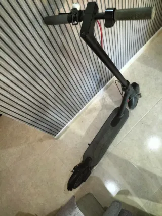 Patinete Xiaomi con cargador original