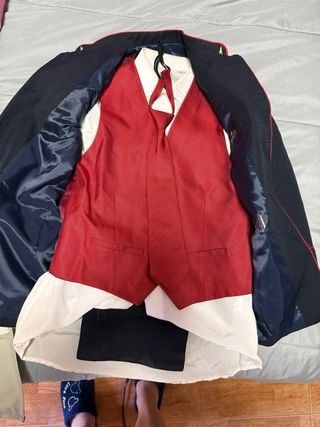 Traje comunión blanco un solo uso