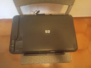 Impresora Escáner HP Negra y Gris