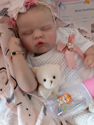 Reborn con caída de cabecita pesa dos kilitos