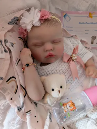 Reborn con caída de cabecita pesa dos kilitos