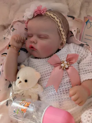 Reborn con caída de cabecita pesa dos kilitos