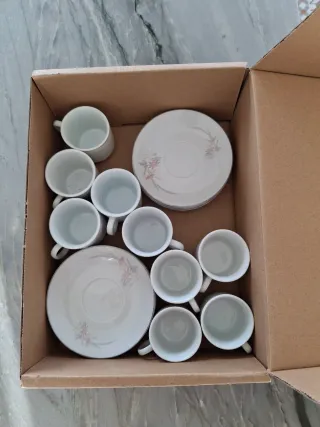 Juego 9 tazas y platos espresso porcelana