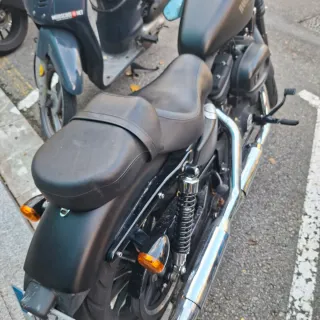 Asiento Harley Davidson Iron 883